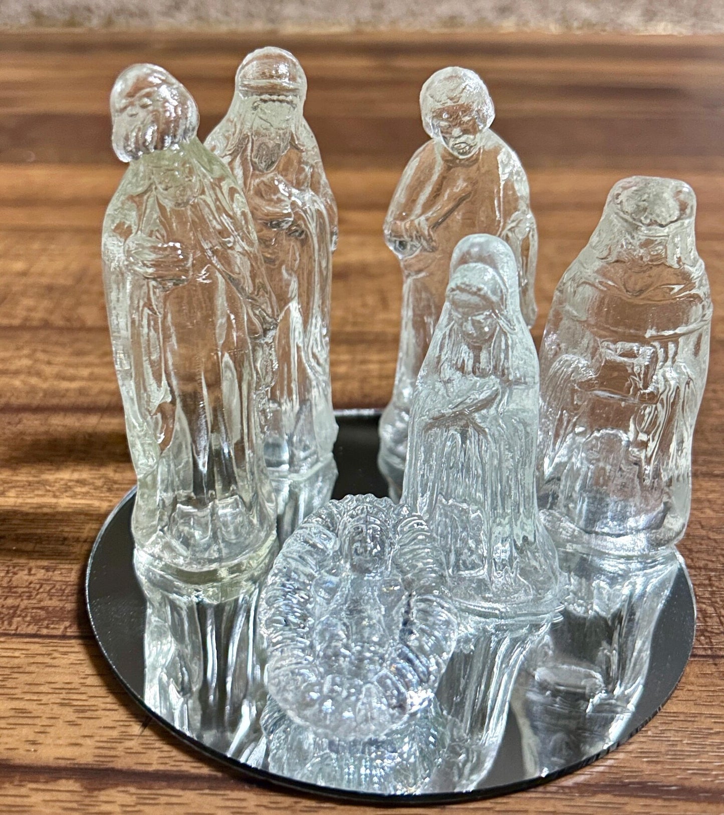Windsor Collection – Vintage Clear Glass Nativity Set (6 Piece, 1980s)