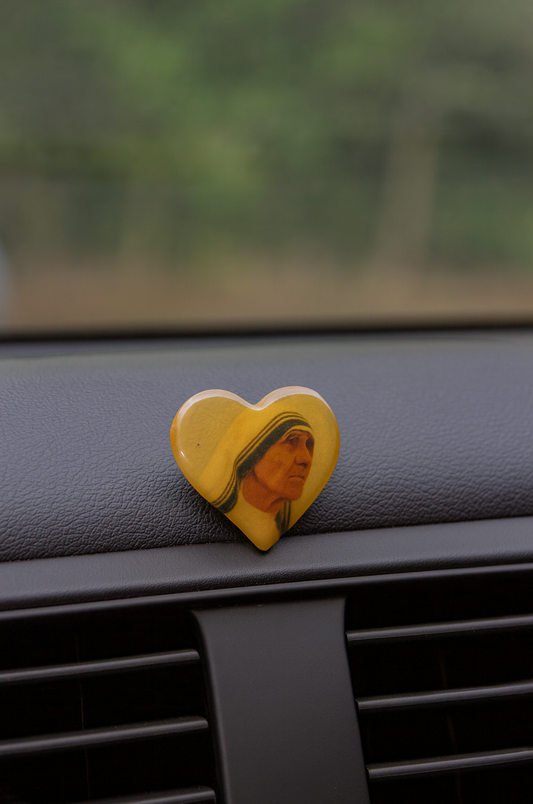 Car Plaque - Mother Teresa - Heart Shaped (35mm wide)
