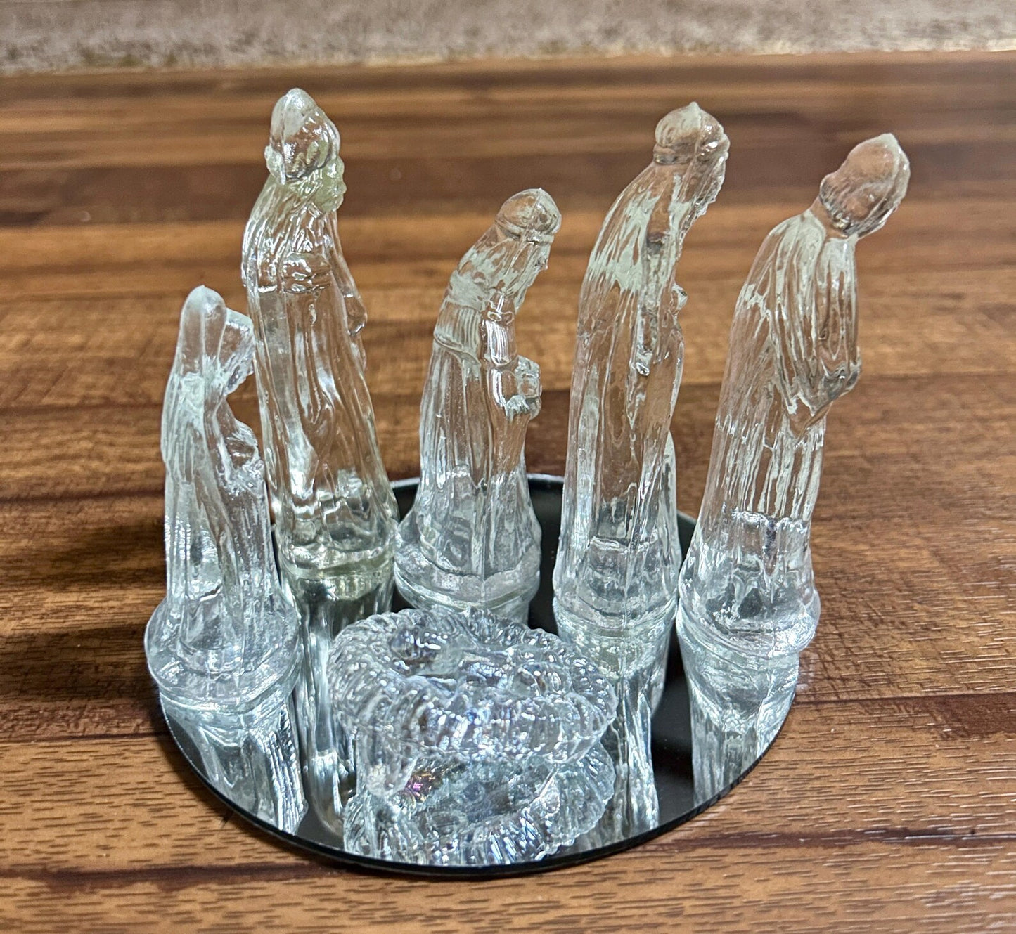 Windsor Collection – Vintage Clear Glass Nativity Set (6 Piece, 1980s)