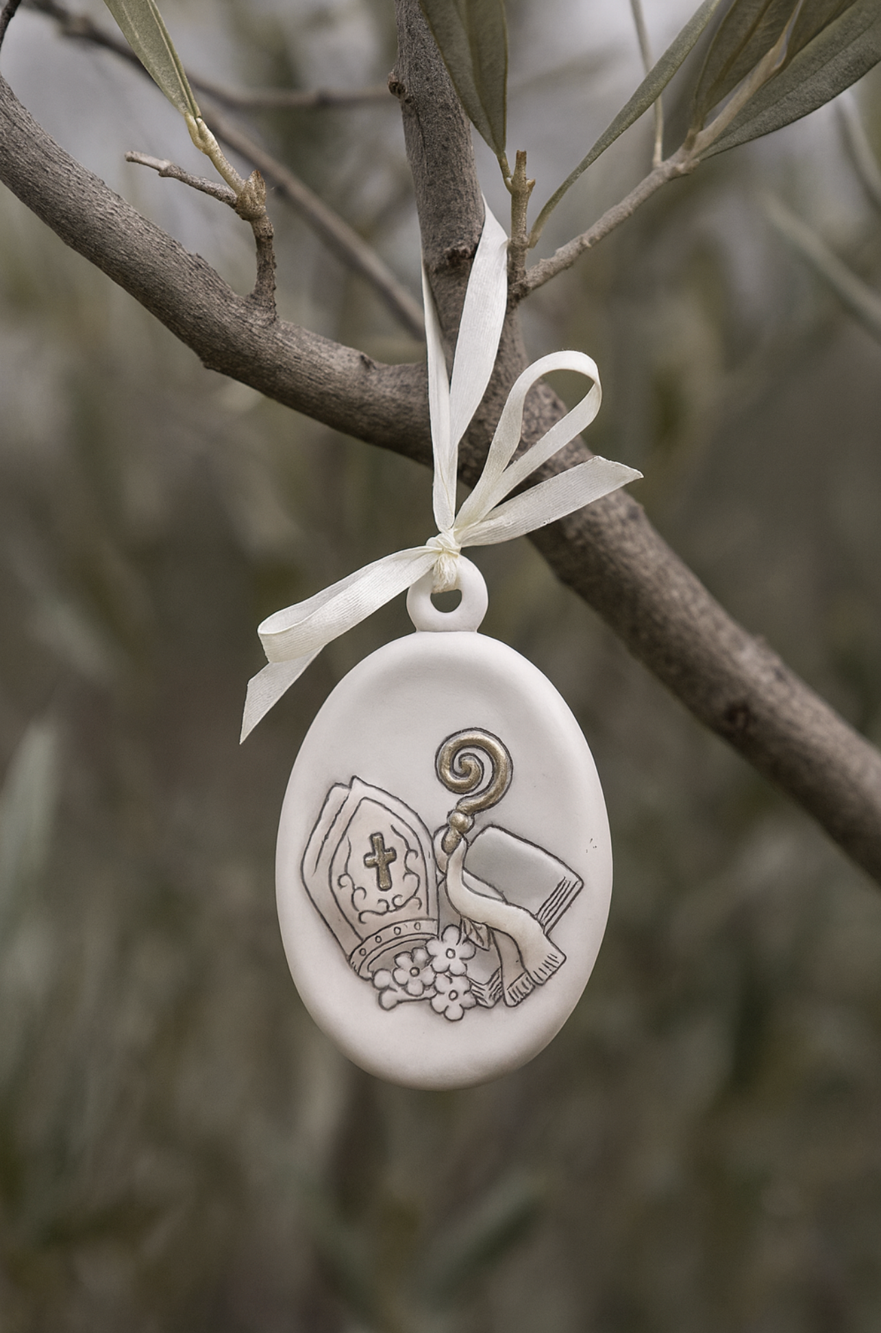 Confirmation Plaque (or hanging tree decoration) - Oval - (Resin 50 x 80mm)